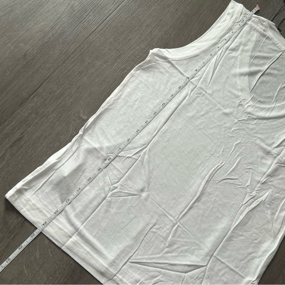 NWT 925Fit The Vine Vneck Tank top white women’s size medium sleeveless athletic - Picture 6 of 6